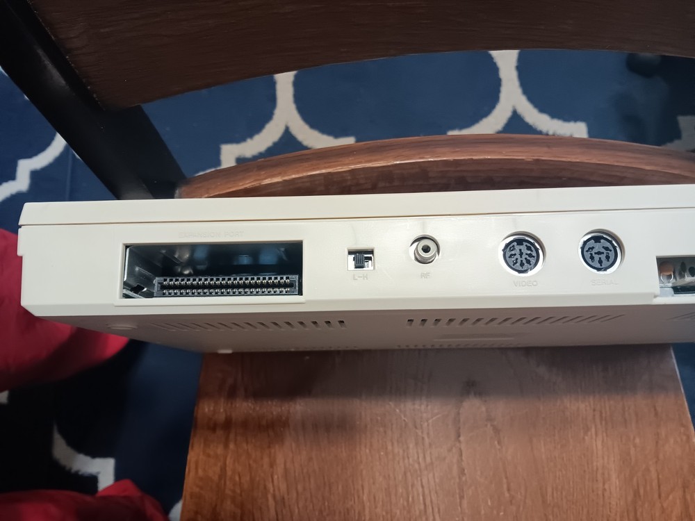 CLEANED, TESTED, WORKING Commodore 64C.