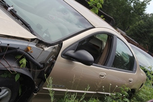 Transmission Control Left Hand Front Engine Compartment Fits 00 300M 72757