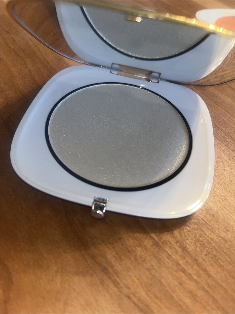 Marc Jacobs Omega Glaze No Box Color?