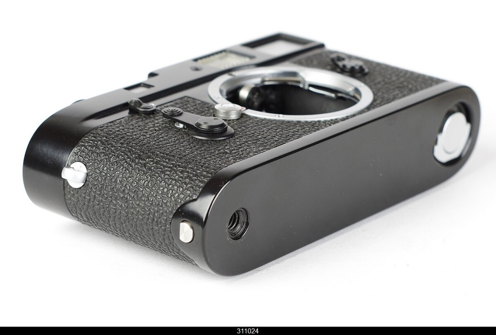 Leica M2 Black Paint Repaint Mint