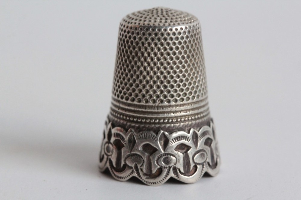 Silver thimble (75738)