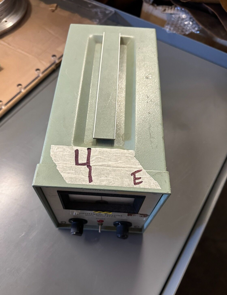 Ruska Instrument 2416-204 Differential Pressure Null Indicator