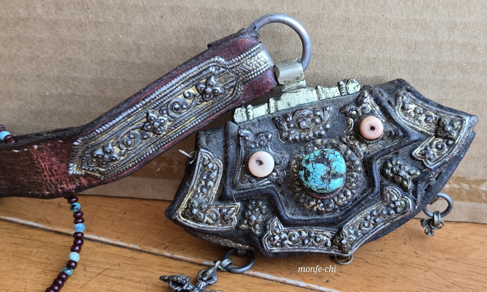 Antique Tibetan Flint Pouch Mechag Chuckmuck Case Tibet Beads