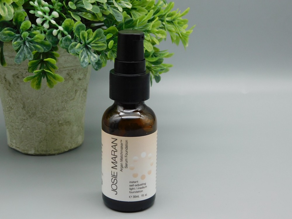 Josie Maran Argan Matchmaker Serum Foundation Light/ Medium New MISSING LID