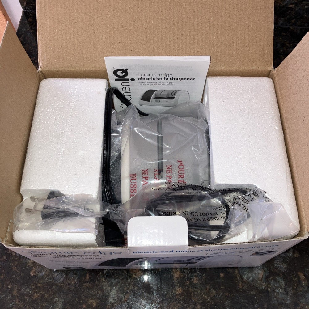 KitchenIQ 50141 Ceramic Edge Electric Knife Sharpener New In Box!