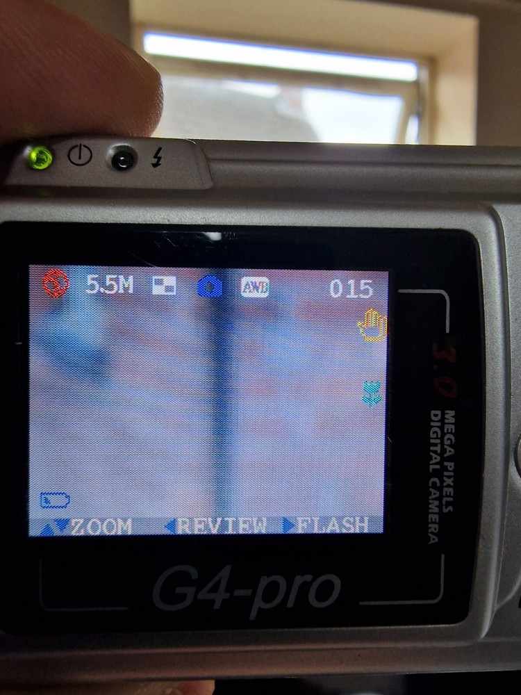 Dnt G4-pro Digital Camera 3 Mp Power On Not Fully Tested Read Description