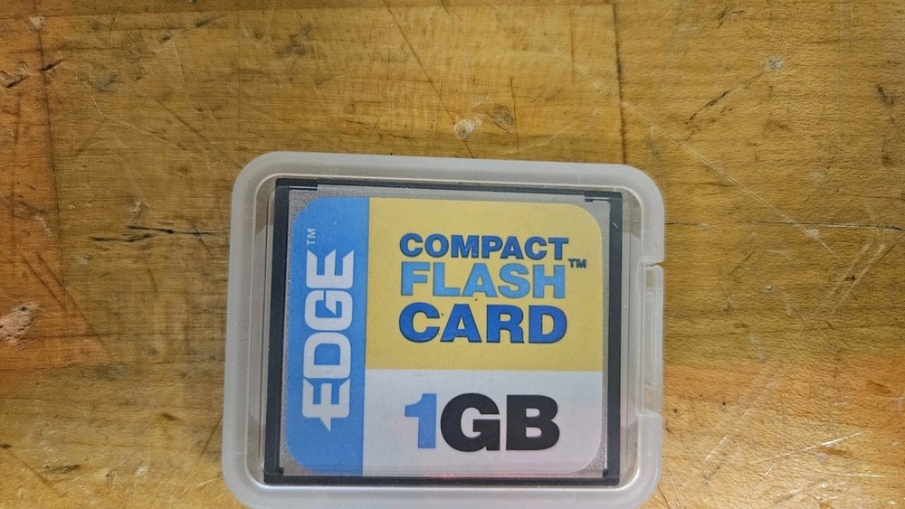 EDGE 1GB Premium Compact FLASH - PE188993