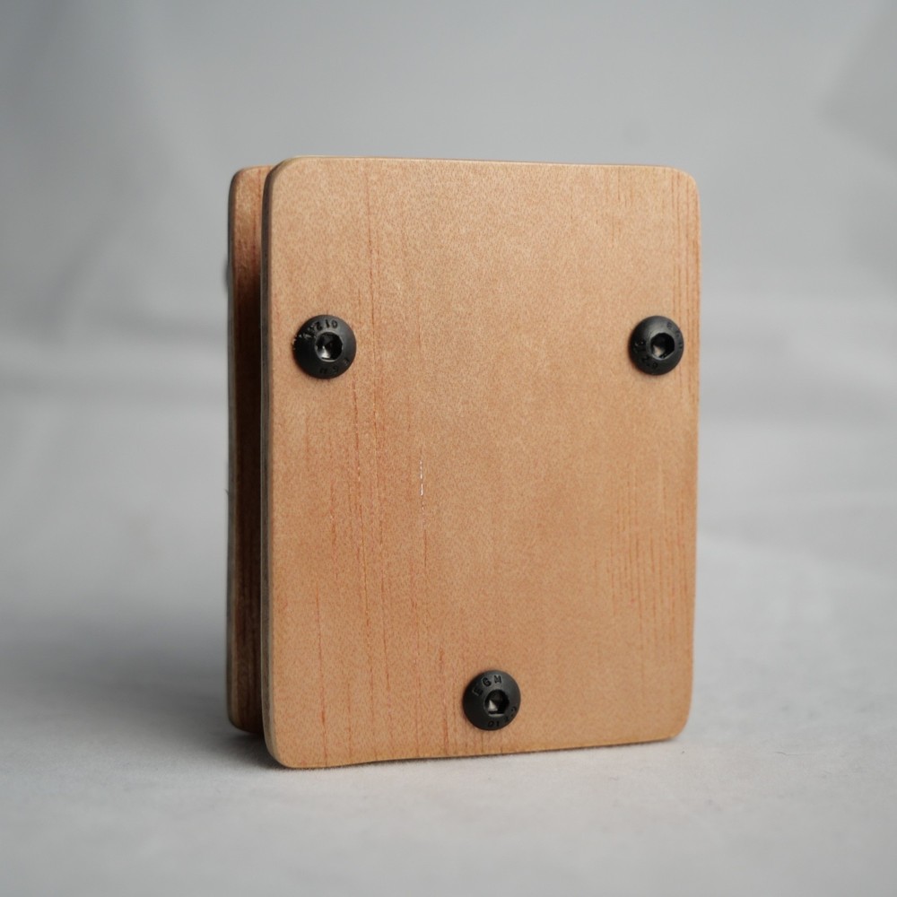 madMidiMini Compact Midi Controller with 2 Note Buttons 2 Potentiometers and LED