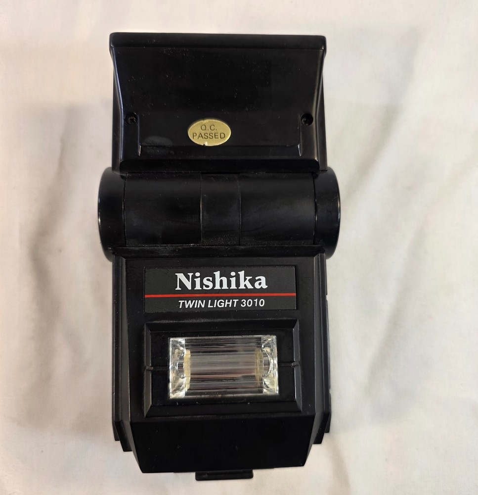 Nishika Twin Light 3010 Flash Unit Vintage Camera Flash Untested