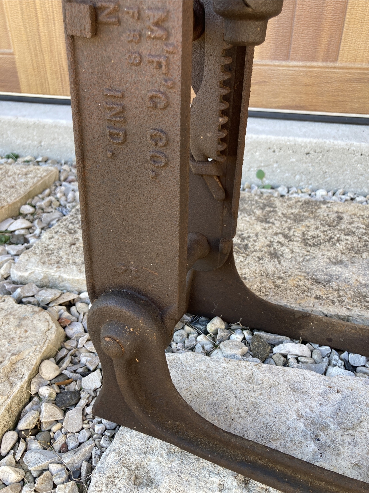 Antique Buckeye Boss Barn Beam Auger Drill Wood Cast Iron Anderson Indiana