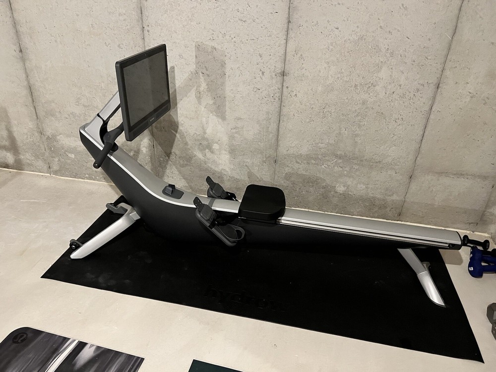 Hydrow Rowing Machine Barely Used Great Condition + Mat