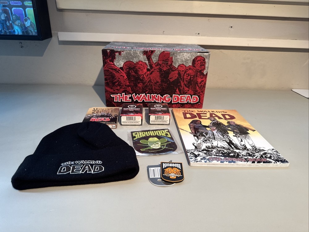 Walking Dead TWD skybound convention Lot Enamel Pin Keychains patch +++ (B2)