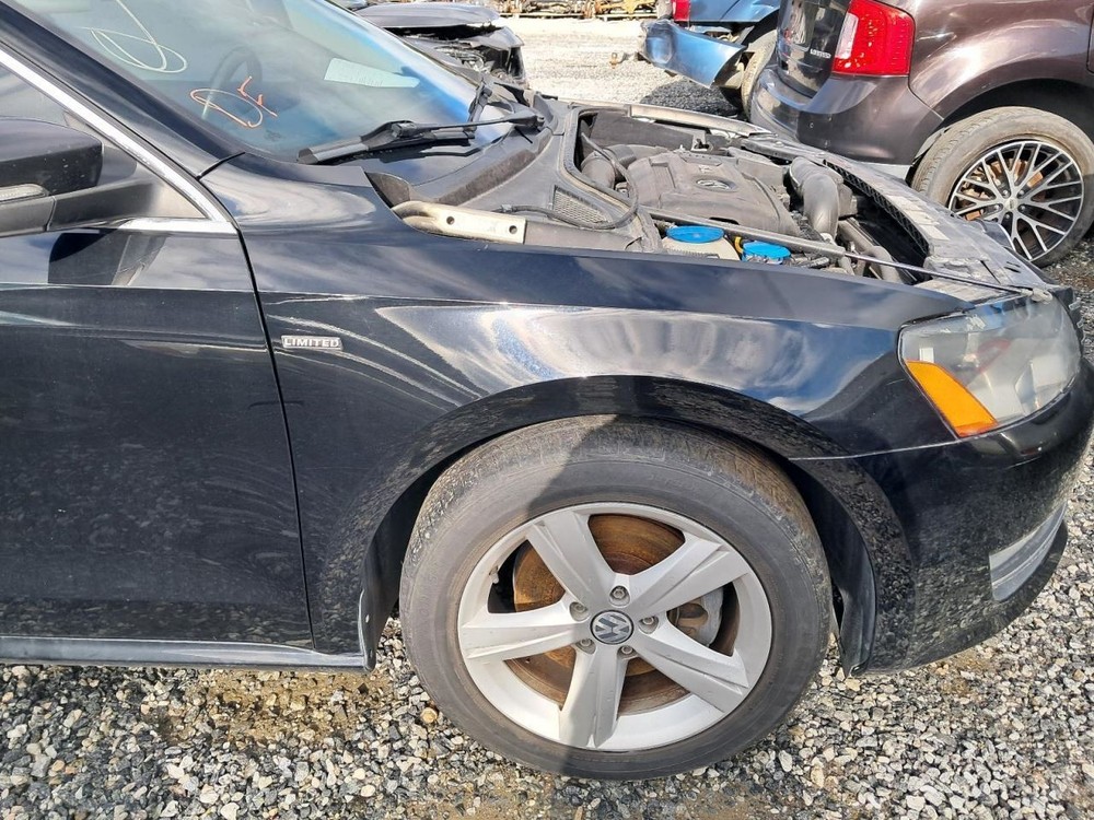 PASSAT 2015 Glove Box 4846745