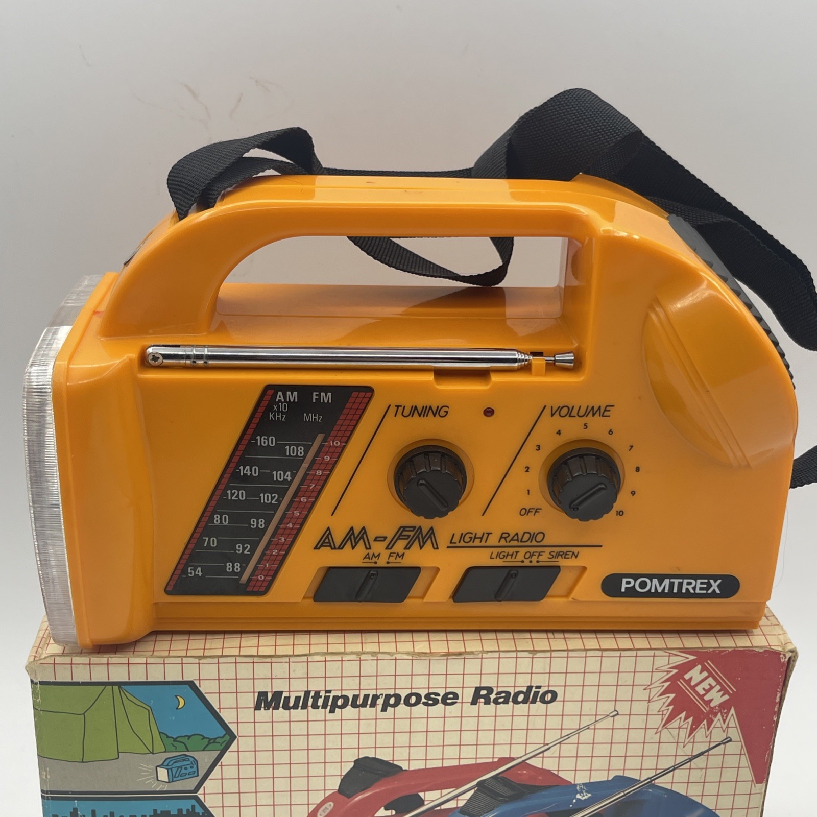 Vintage Pomtrex Multipurpose Radio Flashlight AM/FM Yellow 100-00526 Hong Kong