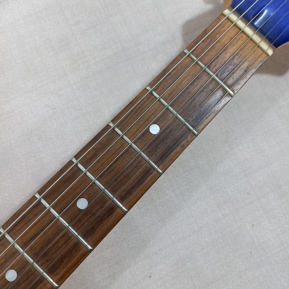 Mavis Stratocaster Metallic Blue
