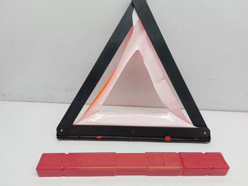 BMW X1 E84 EMERGENCY HAZARD WARNING TRIANGLE 2011 6770487