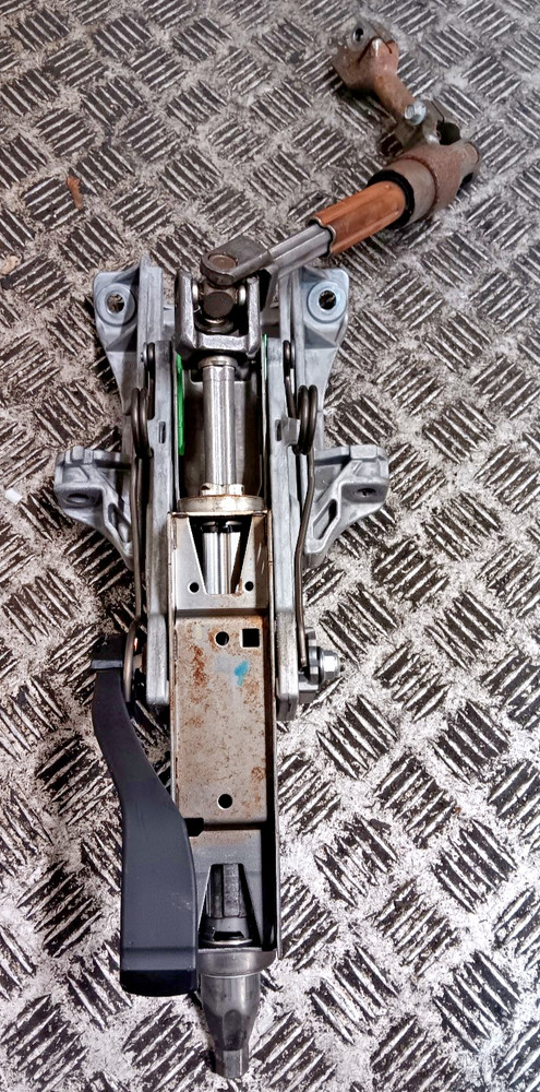 2013 FORD C-MAX MK2 - 1.6 PETROL POWER STEERING COLUMN