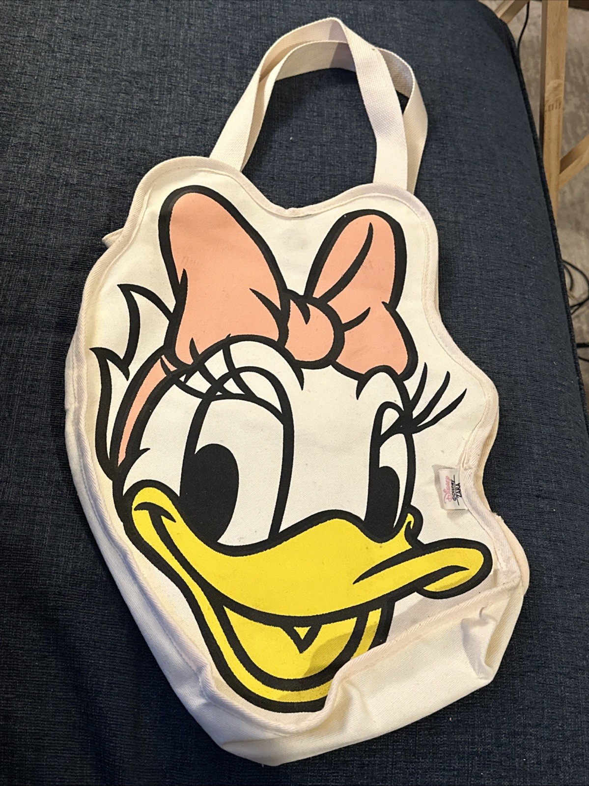 DISNEY Zara Tote Bag DAISY DUCK Canvas White/Ivory, Silhouette