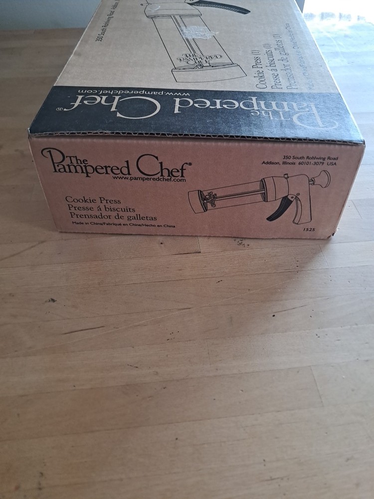Pampered Chef 1525 Chef Cookie Press - New Open Box