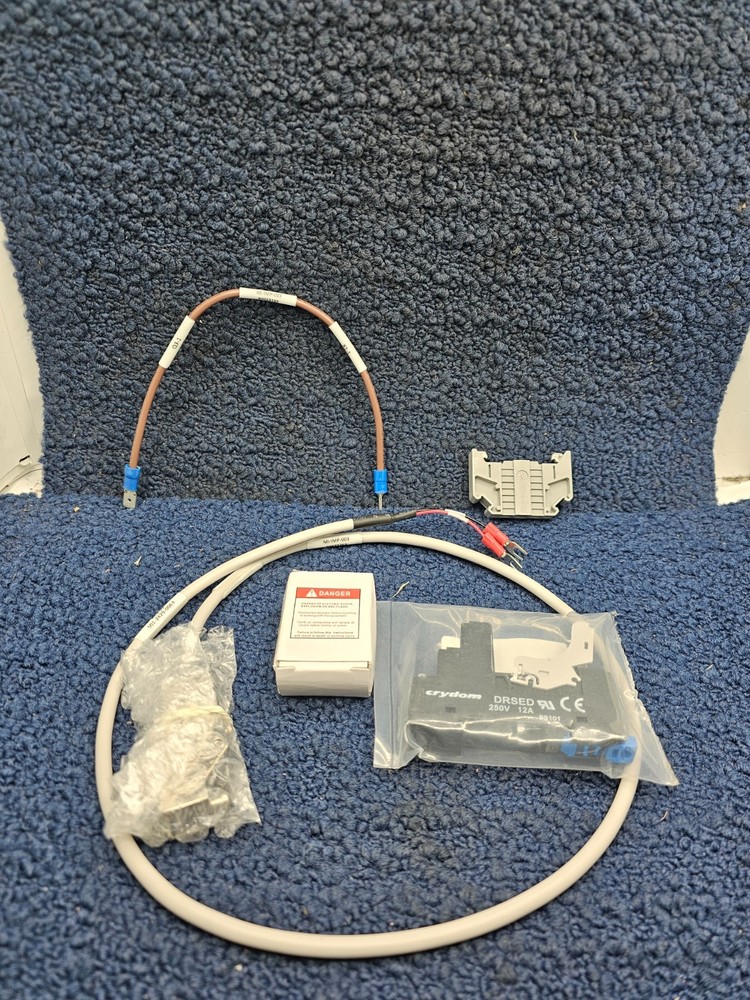 CRYDOM ED24D5R Solid State Relay With DRSED Relay Socket & Connectors