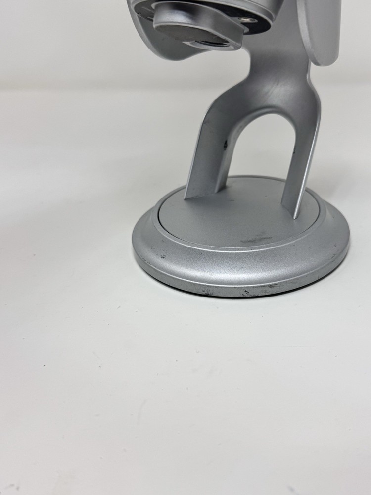 Blue Yeti USB Microphone Silver Desktop Stand Tested Working