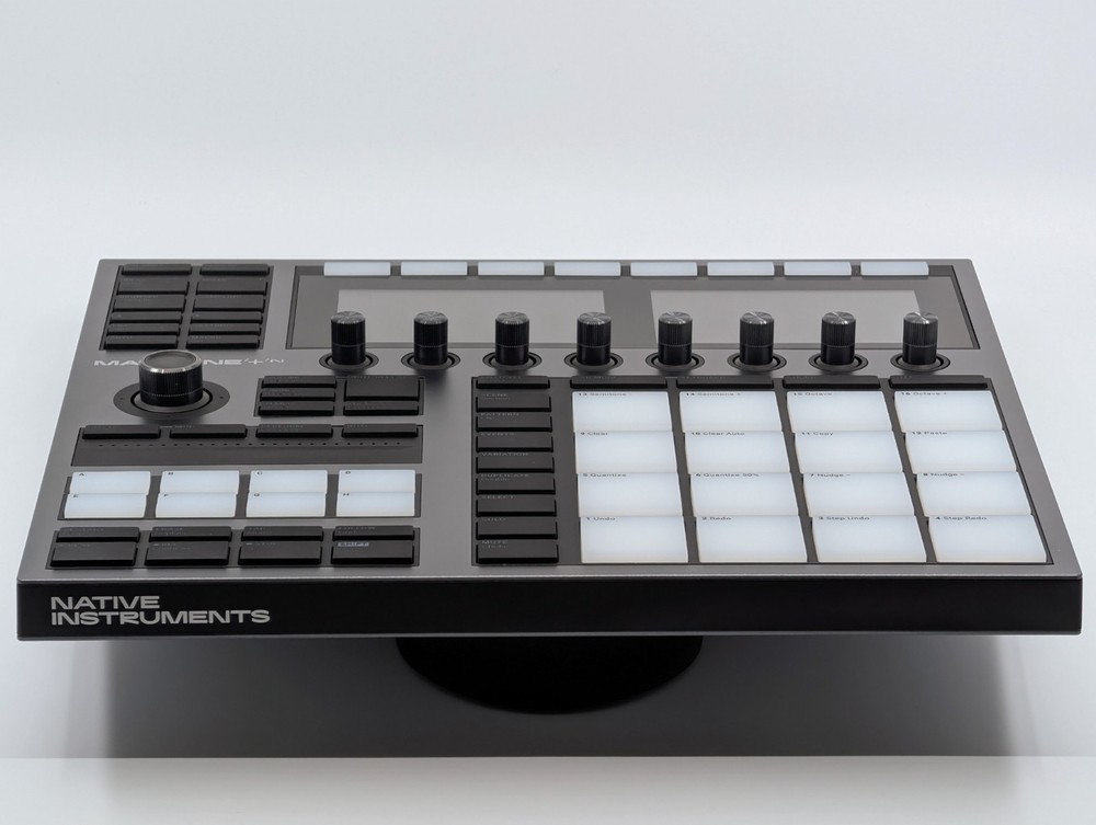 Native Instruments MASCHINE+ Standalone Production and Performance Instrument -