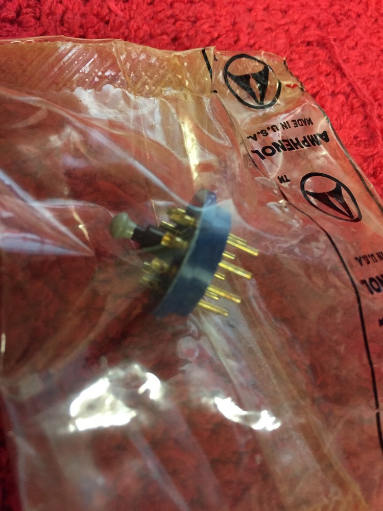 86-893  AMPHENOL 9 PIN INLINE