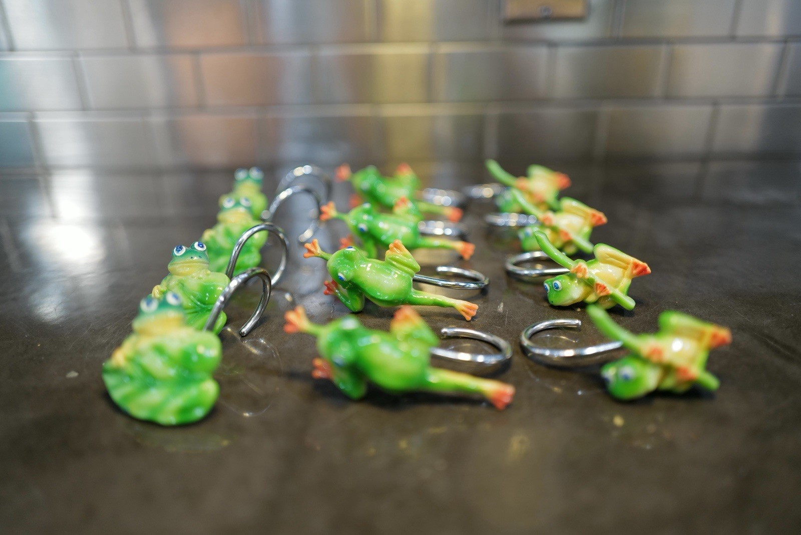 Green Tree Frog Shower Curtain Rod Hooks Lot 12 Pc Lot Bath Decor Climbing Cute