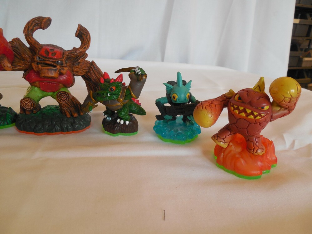 Skylander playstation 3 figures 10pc