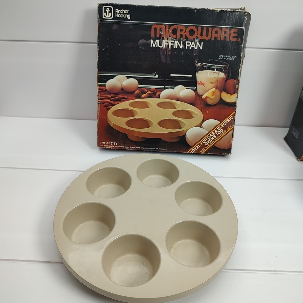 Anchor Hocking MICROWARE Microwave Baking Cookware Set Muffin Pan & Baking Ring