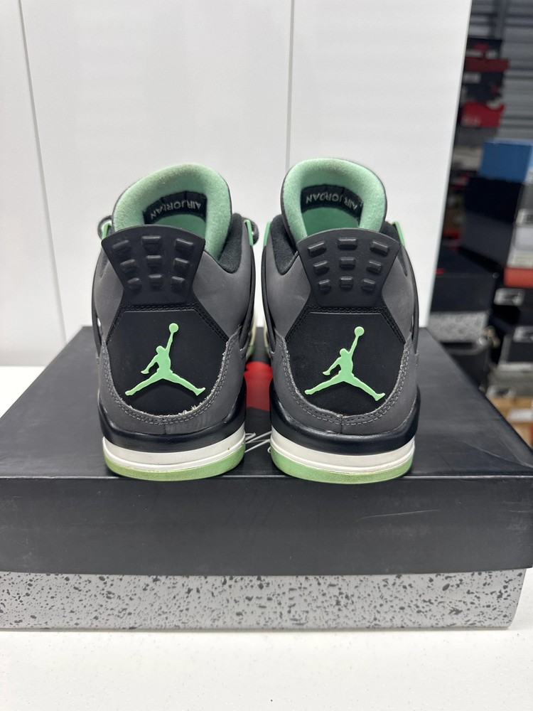Jordan 4 Green Glow (9.5)