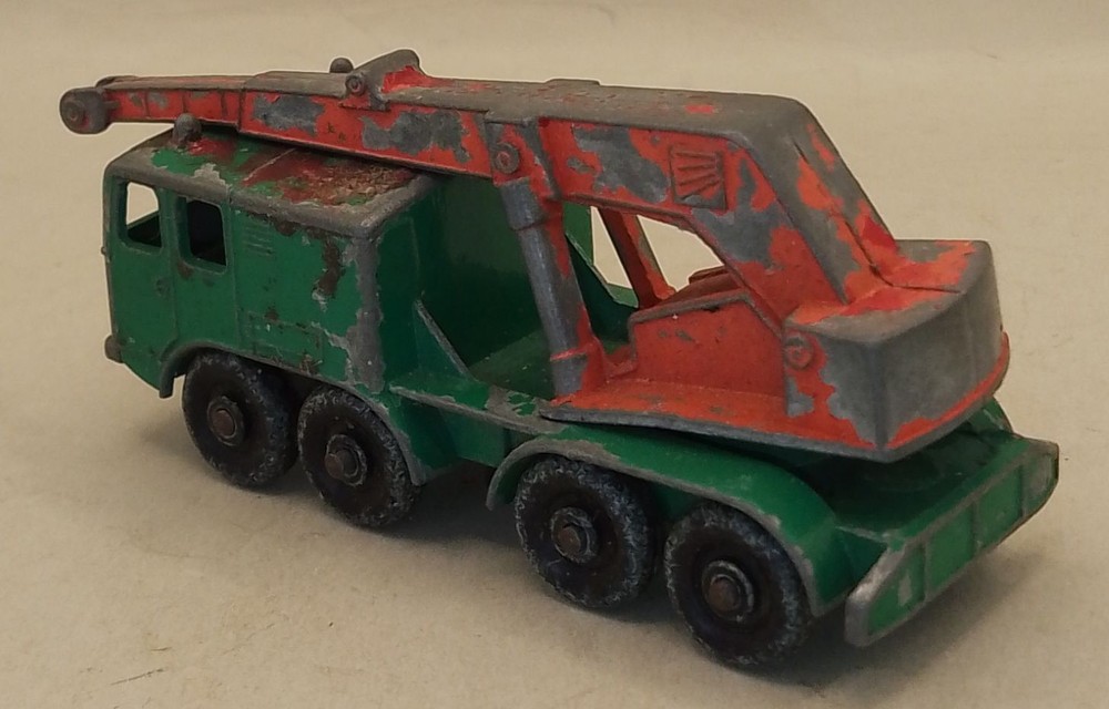 Matchbox 8 wheel Crane No.30