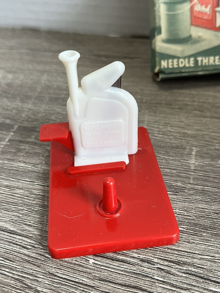 Vintage Witch Automatic Needle Threader made in Western Germany