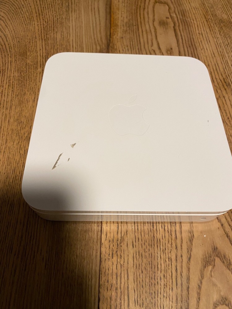 Apple AirPort Extreme A1301 Wireless Router