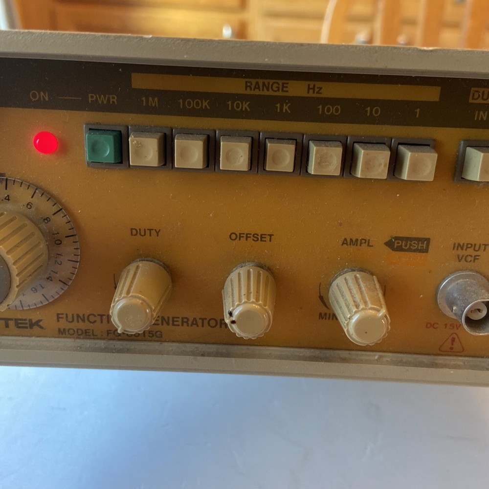 GW Instek FG-8015G Analog Function Generator Untested Powers Up #J
