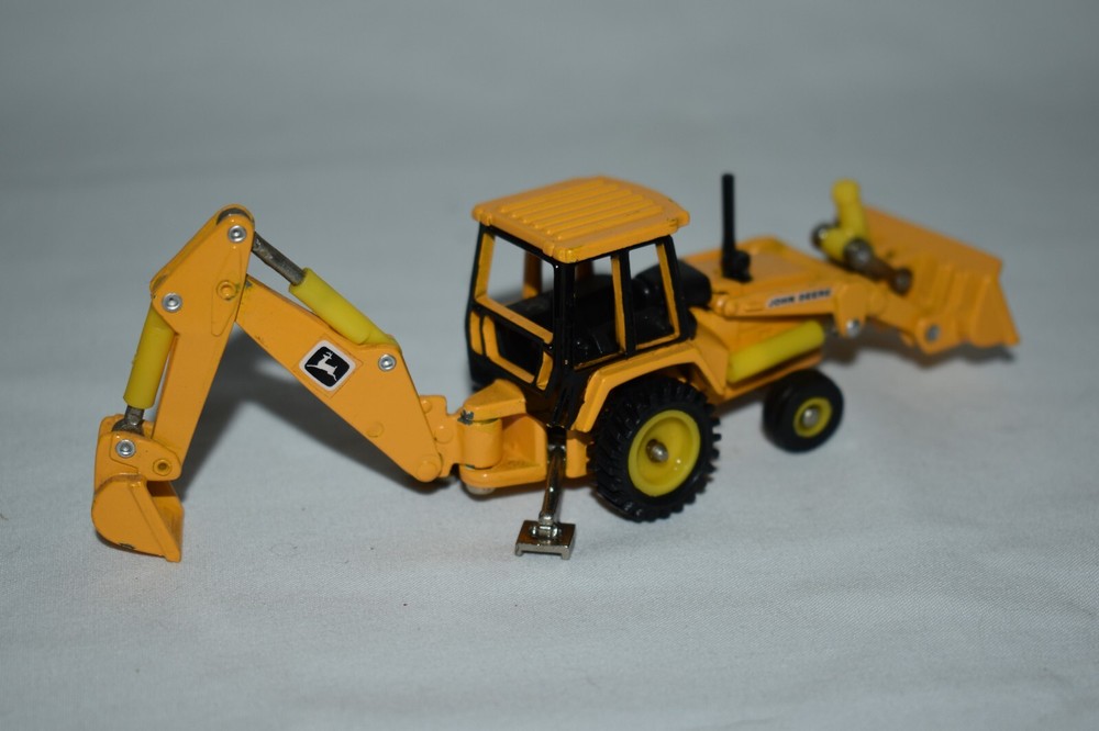 Ertl 1:64 John Deere Backhoe Loader Yellow