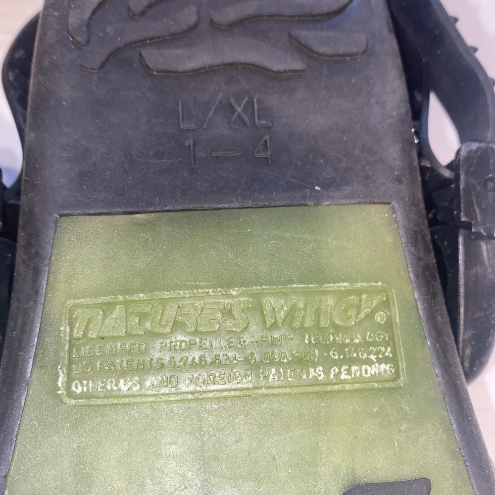 U.S. Divers Blast Set