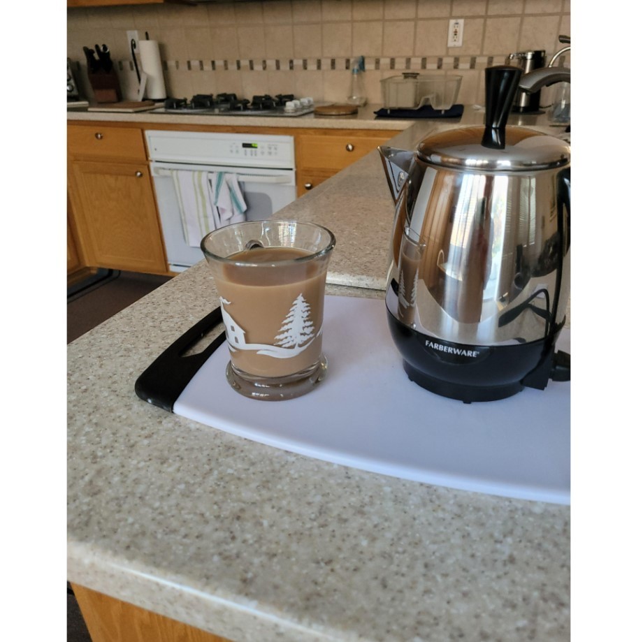 NEW - 4 Cup Electric Coffee Percolator, Automatic Keep Warm, No-Drip Spout