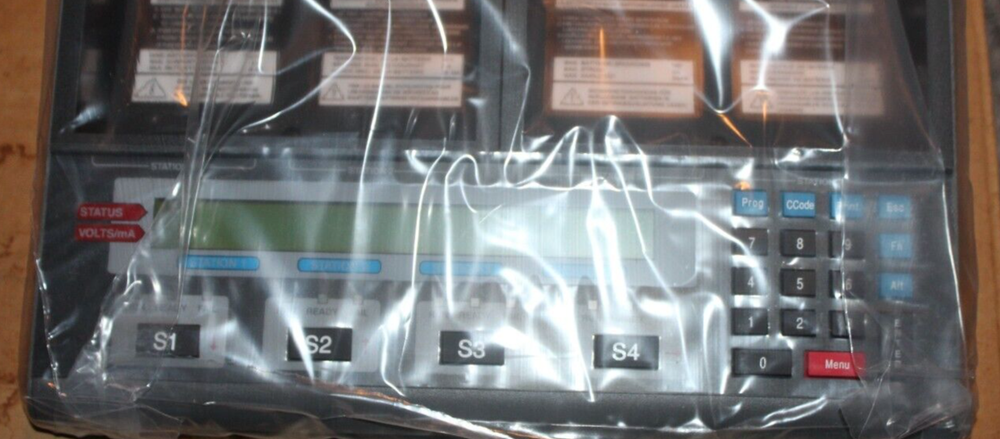 MOTOROLA WPLN4071AR 4 UNIT BATTERY OPTIMIZING SYSTEM
