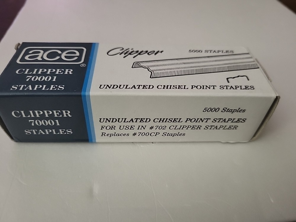 Ace Clipper Staples 70001 Open Box