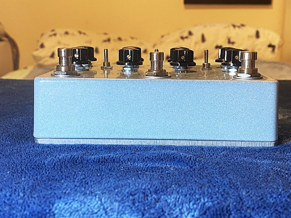 Tone Charm Audio Into The Waves - Delay, Distortion, Modulation - Guitar Effects