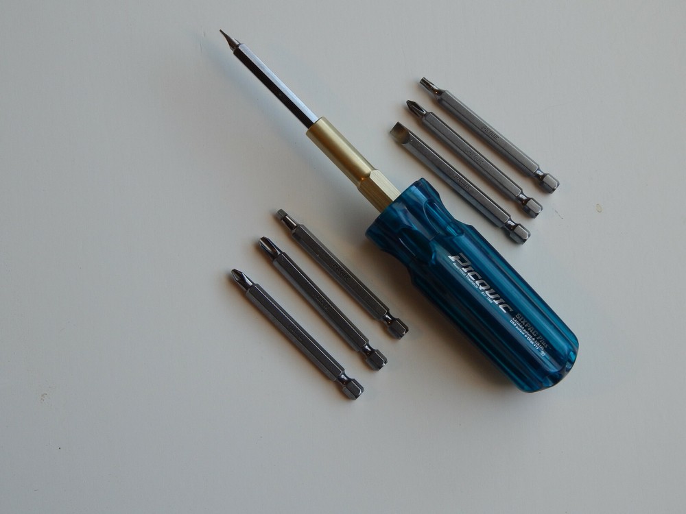 PICQUIC SIXPAC Plus Screwdriver Multi Bit w/ 7 Hex Bits - "Aquamarine"