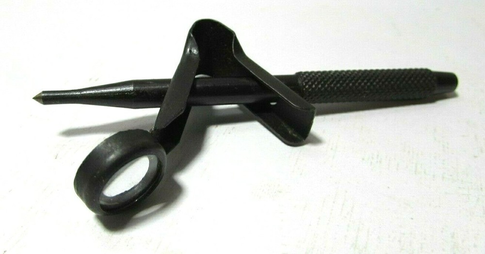 CENTER PUNCH WITH MAGNIFIER
