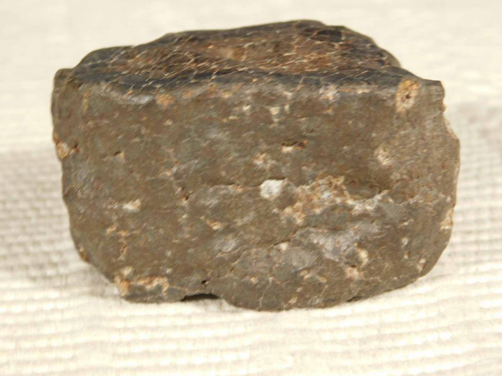 H6 Stony METEORITE Regmaglypts DARK Fusion Crust and Contraction CRACKS! 138gr