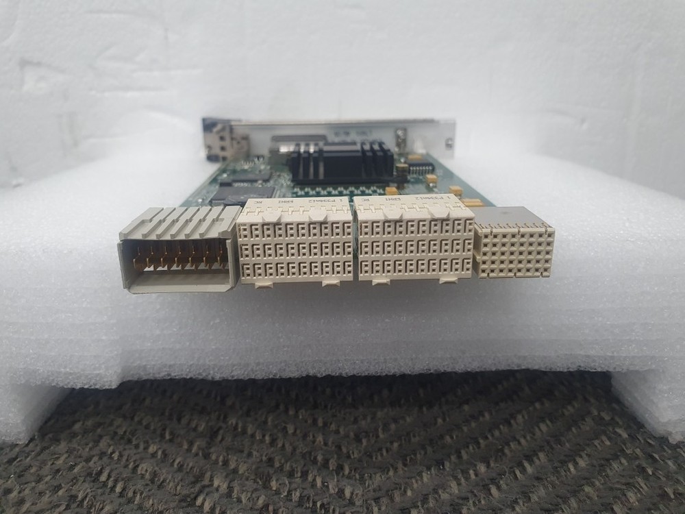 National Instruments NI PXIe-8370 MXI-Express x4 interface module