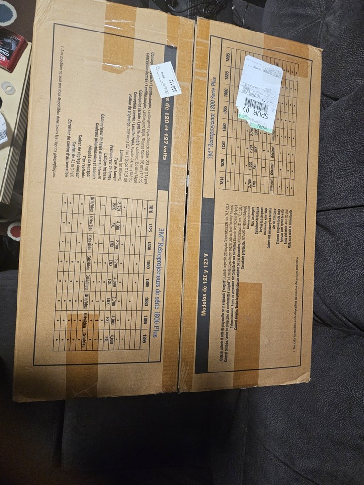 3M 1800 Overhead Projector Model 1880 - Open Box, Untested