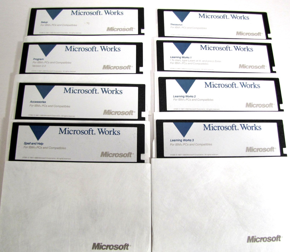 5.25" Floppy Disk Microsoft Works Version 2.0 Vintage 1991 Computer Discs Clean