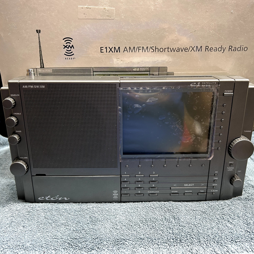 Eton E1XM Shortwave Receiver **Prof. Cleaned** BEAUTIFUL PORTABLE RECEIVER **