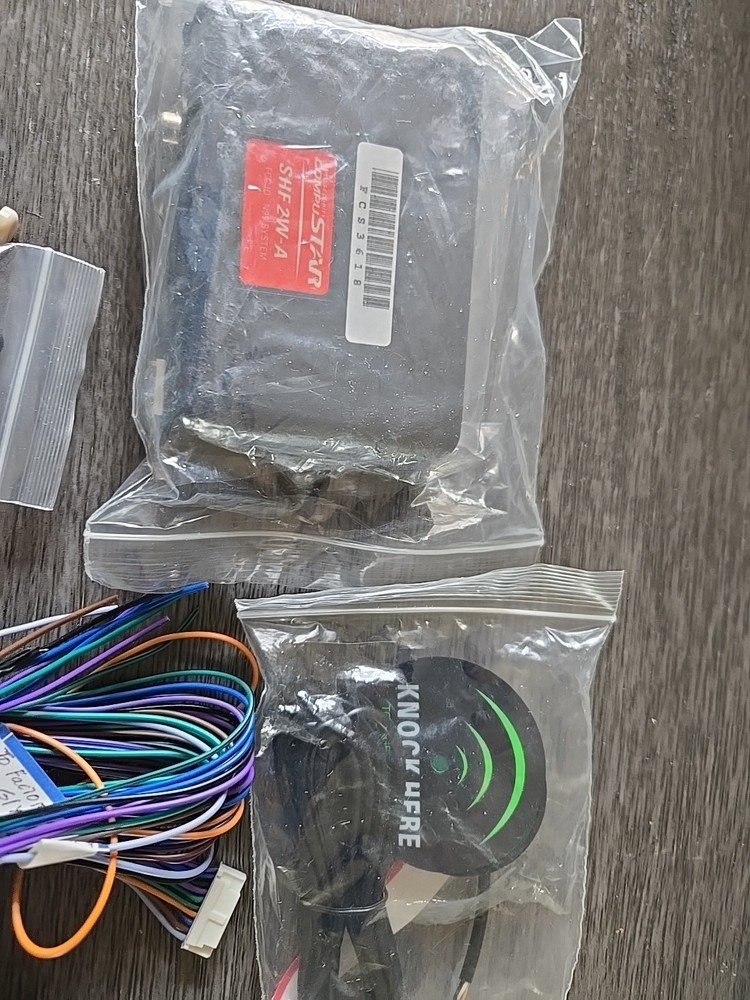 FIRSTECH COMPUSTAR SHF 2W-A REMOTE START/ALARM FUNC ALL THAT'S SHOWN, UNTESTED