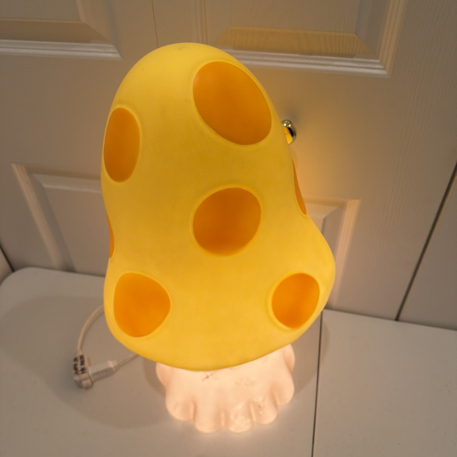 Cracker Barrel Yellow Orange Mushroom Blow Mold 20” New NWT Lights Up Tested